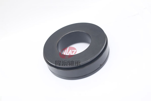 關節(jie)軸承的(de)維護與(yu)保養：延(yan)長使用(yong)壽命的(de)關鍵措(cuo)施